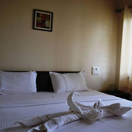 Pleasure Beach Resort Morjim Exterior photo