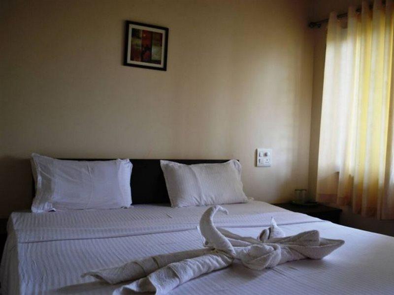 Pleasure Beach Resort Morjim Exterior photo