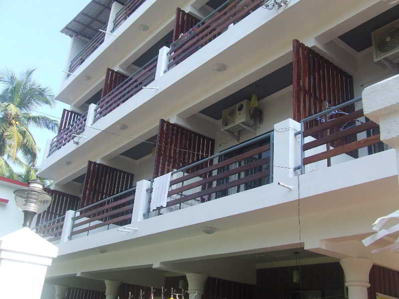 Pleasure Beach Resort Morjim Exterior photo
